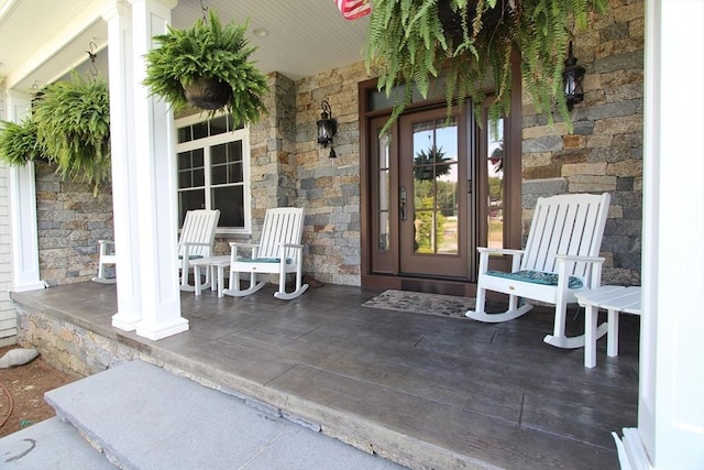 entrance to property with covered porch