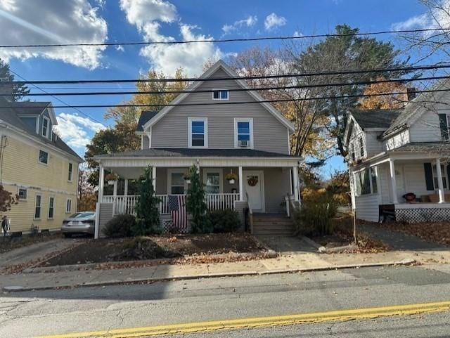 view of front of house