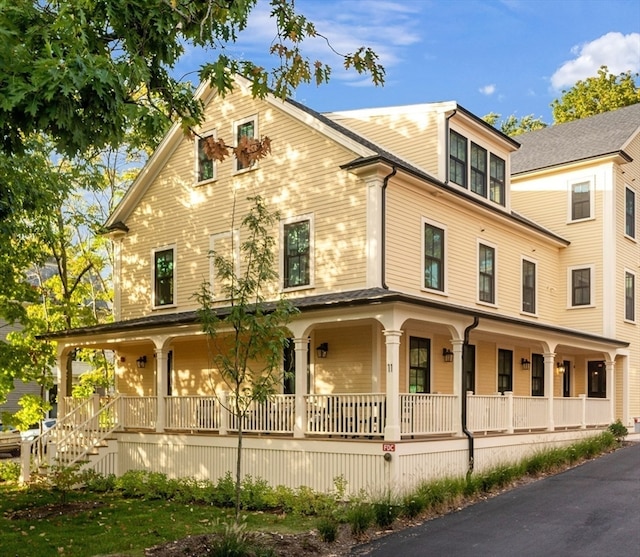 view of front of home featuring covered porch