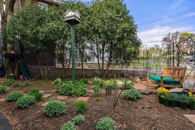 view of yard featuring fence
