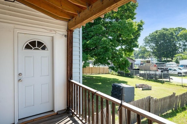 17-19 Whitehall Rd, Amesbury, MA 01913 - entrance to property