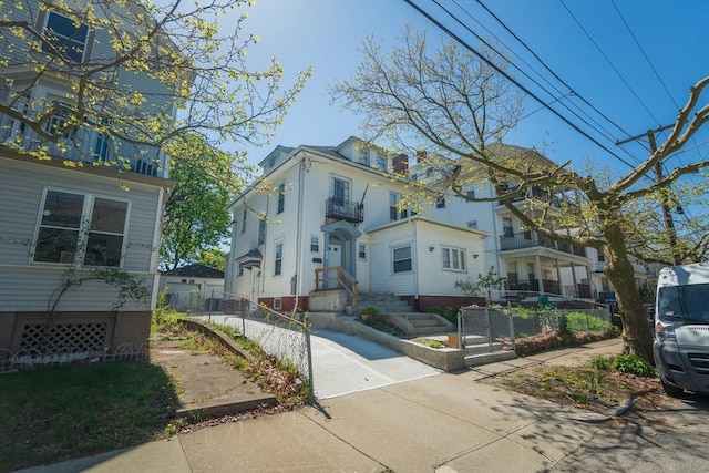 66 Miller Ave, Providence, RI 02905 - american foursquare style home with a balcony
