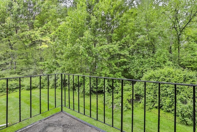 440 N Ave Unit 177, Haverhill, MA 01830 - balcony featuring a view of trees