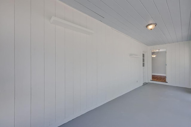 empty room featuring concrete floors