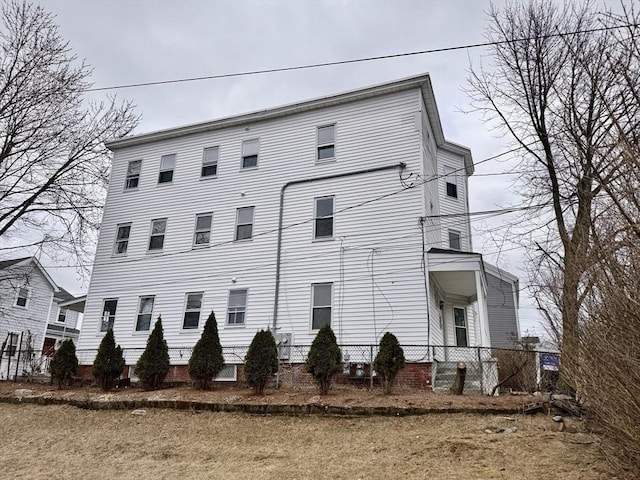 17 Norcross St Unit 3, Arlington, MA 02474 - view of property exterior