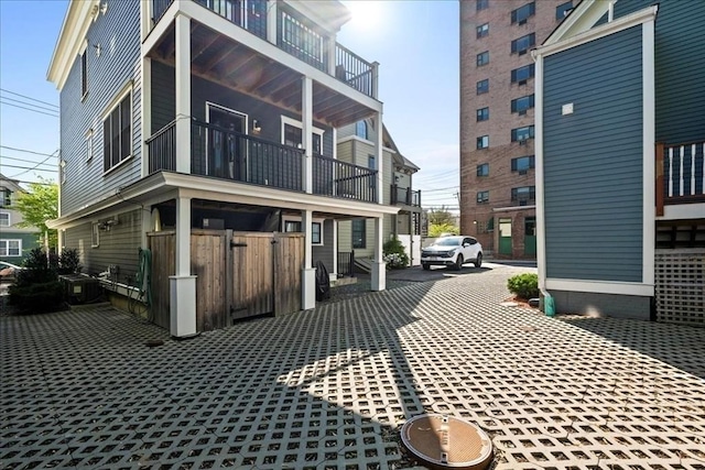 view of home's exterior