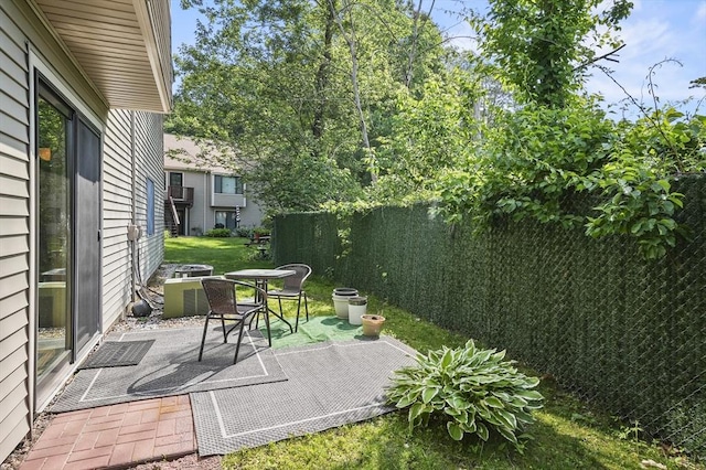 7 Thayer Pond Dr Unit 11, Oxford, MA 01537 - view of patio / terrace