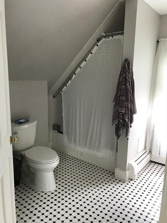 16 Bentley St Unit 3, Salem, MA 01970
