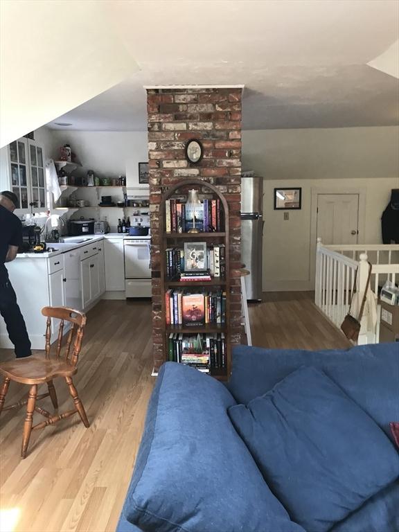 16 Bentley St Unit 3, Salem, MA 01970