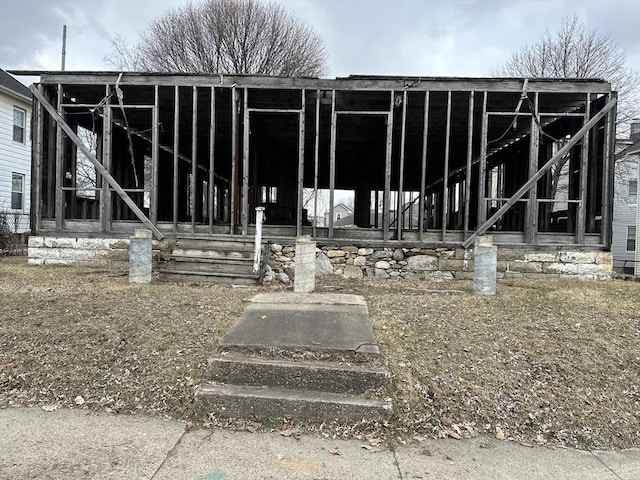 view of front of house