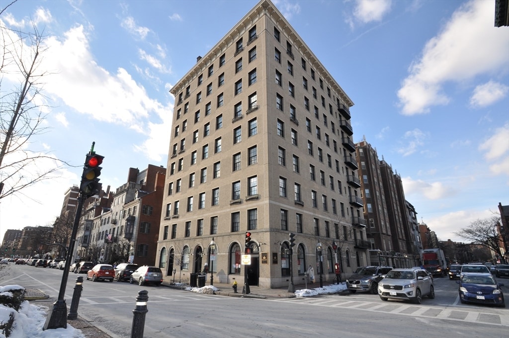 view of building exterior featuring central AC