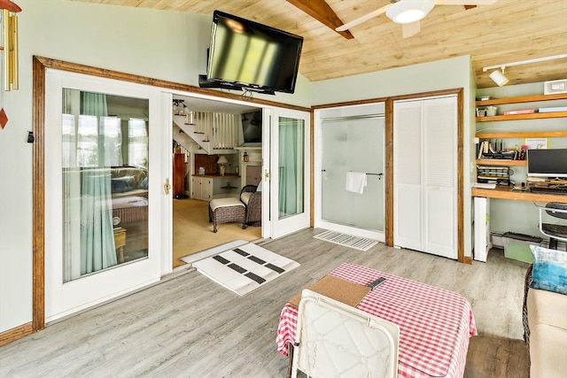 650 Pearse Rd, Swansea, MA 02777 - sunroom / solarium featuring vaulted ceiling