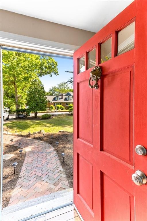 16 Summer St, Easton, MA 02356 - view of entryway