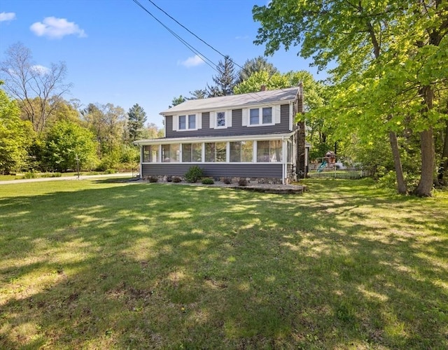71 Dudley St, Marlborough, MA 01752 - view of front of house featuring a front yard