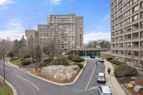 250 Hammond Pond Pkwy Unit 707S, Newton, MA 02467 - view of property