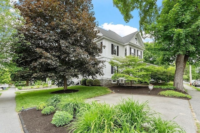 102 Chestnut St, Andover, MA 01810 - view of community with a yard