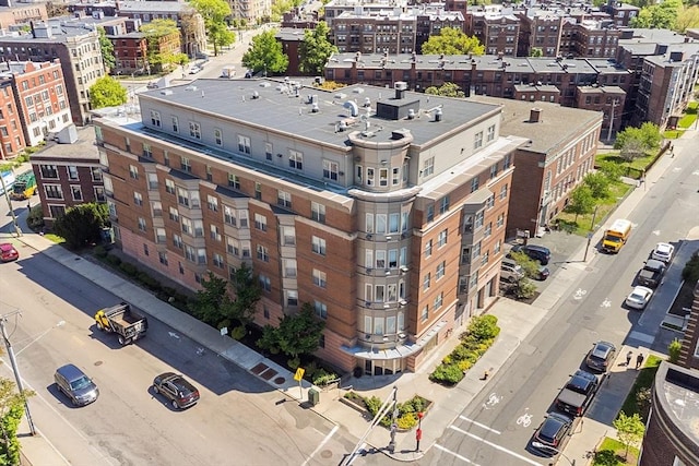 view of urban area with apartment complex