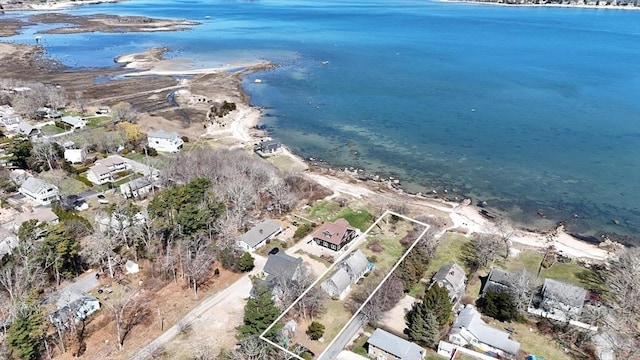 12 Taunton Ave, Marion, MA 02738 - aerial overview of property's location featuring property parcel outlined and a large body of water
