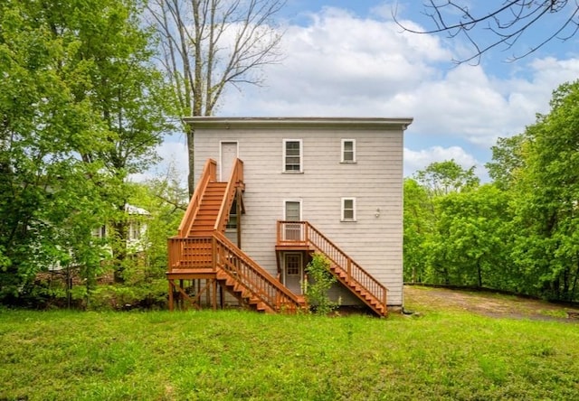 127 Cliff St, Southbridge, MA 01550 - back of house featuring stairway and a lawn