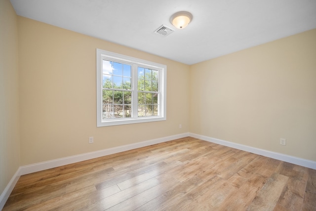 empty room featuring light hardwood / wood-style flooring