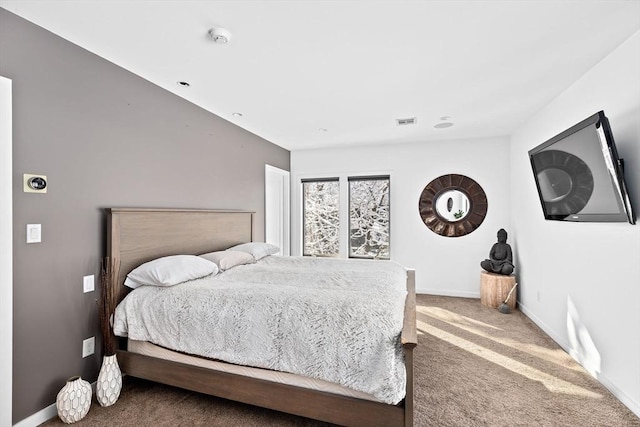 view of carpeted bedroom