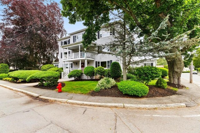 162 Willow Rd Unit 11, Nahant, MA 01908 - view of front of home featuring a balcony