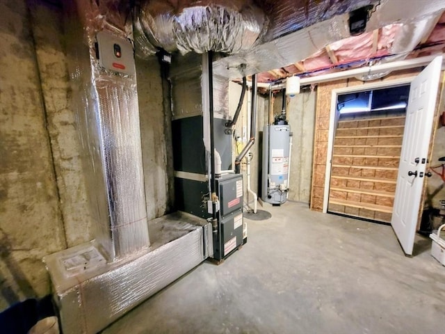391 Gibbs St, Fall River, MA 02720 - unfinished below grade area with gas water heater