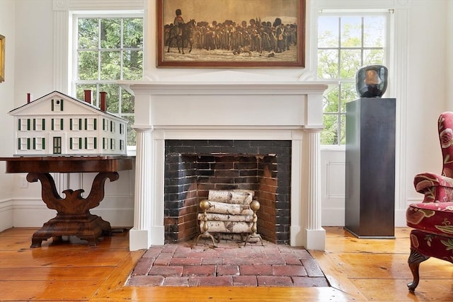 9 The Cmn, Royalston, MA 01368 - detailed view of a fireplace with flush hearth and wood finished floors