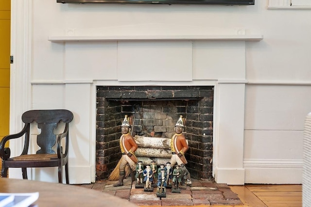9 The Cmn, Royalston, MA 01368 - detailed view of a fireplace