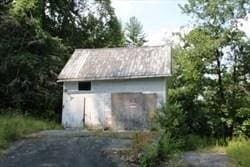 12 Flagg Hl, Erving, MA 01344