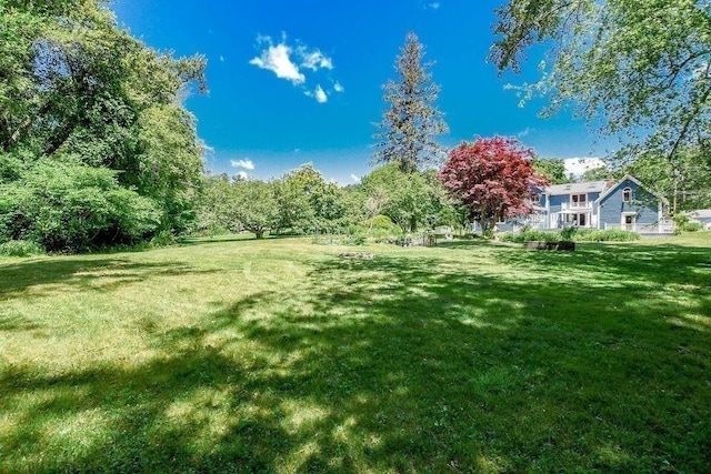 670 Front St, Marion, MA 02738 - view of grassy yard