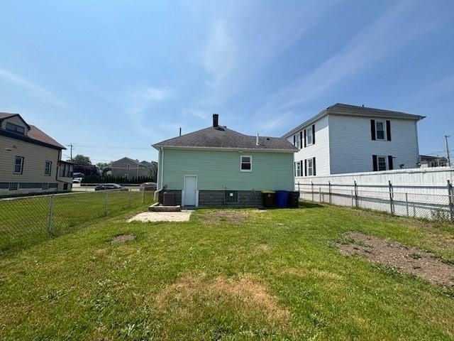 404 Brayton Ave, Fall River, MA 02721 - back of property with a fenced backyard