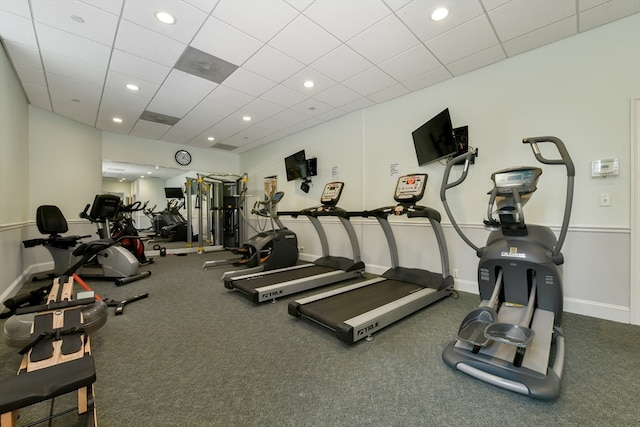 gym featuring a drop ceiling