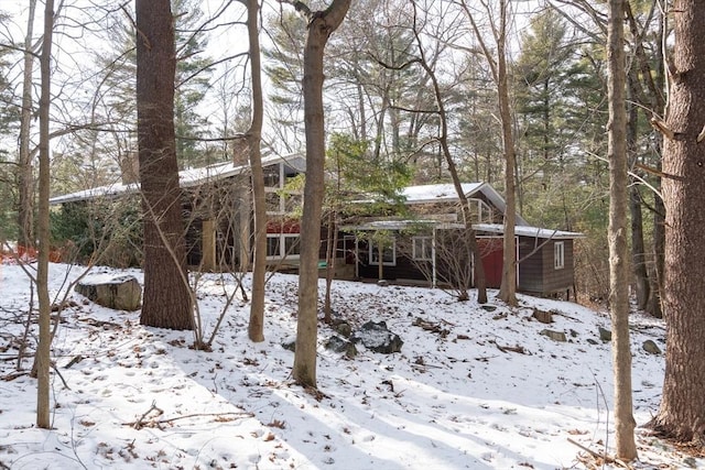 Listing photo 2 for 55 Spruce Hill Rd, Weston MA 02493