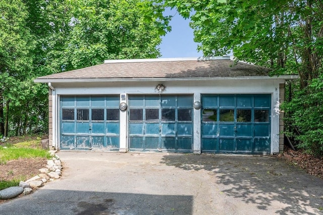 89 Merrill Ave, Lowell, MA 01850 - view of detached garage