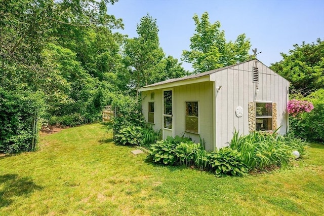 view of outbuilding