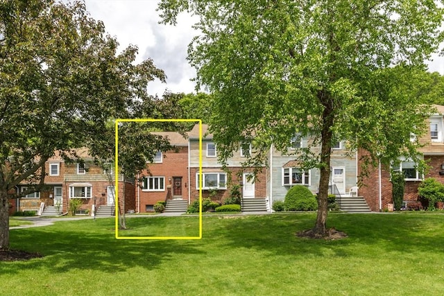 6 Loring Hills Ave Unit G4, Salem, MA 01970 - multi unit property with a front yard and brick siding