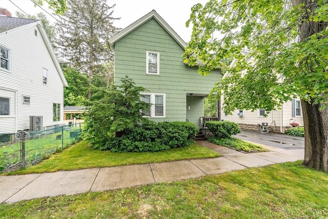 58 Field St, West Springfield, MA 01089 - view of front facade