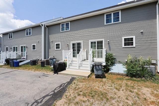 34 Lowell Rd Unit 21, Pepperell, MA 01463 - back of house