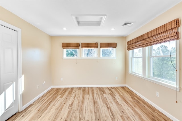 empty room featuring light hardwood / wood-style flooring