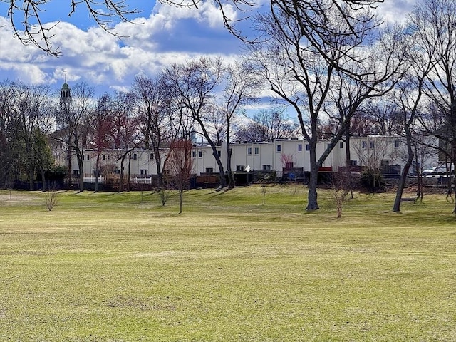 1 Charles St Unit W, Reading, MA 01867 - view of grassy yard with a residential view
