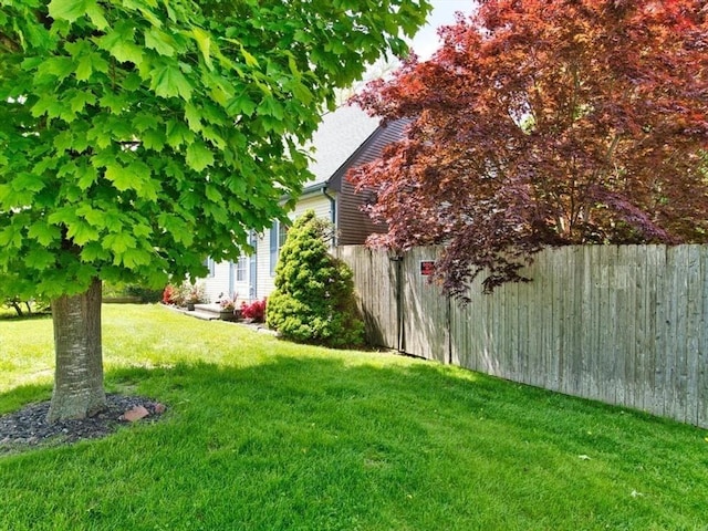 56 Gatehouse Dr, Fall River, MA 02720 - view of yard