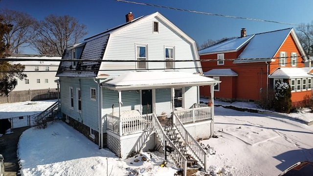 view of front of house featuring a porch