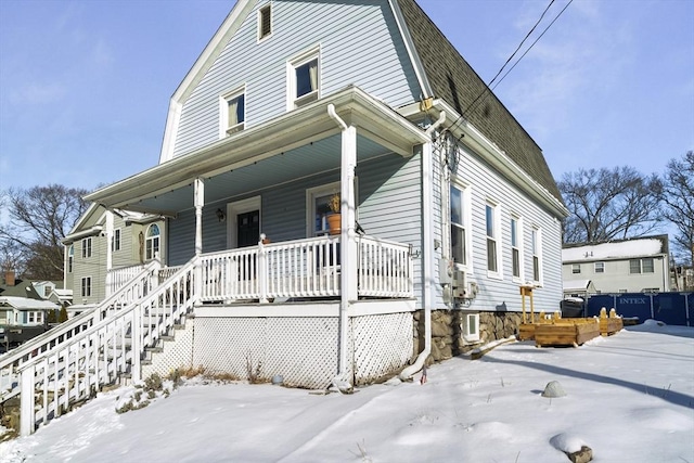 view of front of home featuring a porch