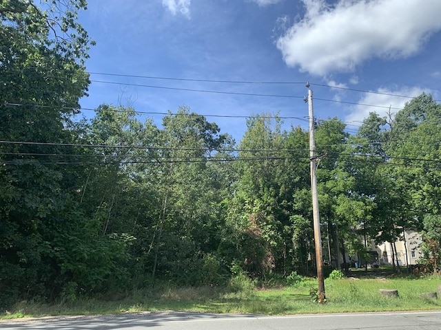 141 Point Grove Rd, Southwick, MA 01077