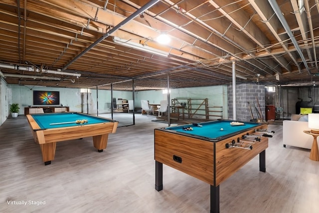 playroom with hardwood / wood-style floors and billiards