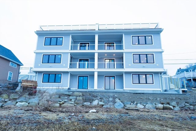 exterior space featuring a balcony