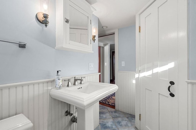 164 Water St Unit 164, Newburyport, MA 01950 - half bathroom with a wainscoted wall