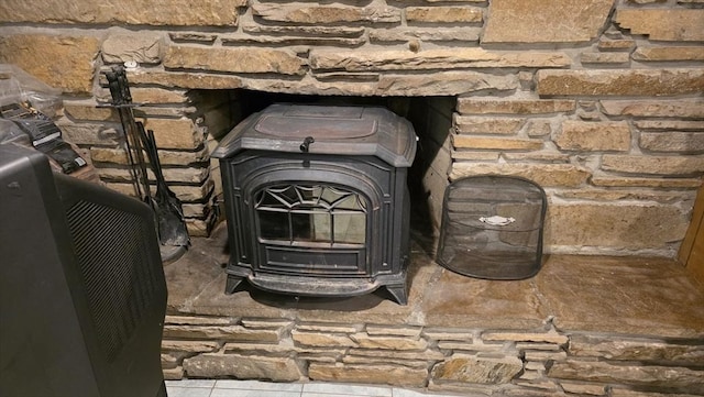 17 Crowningshield Dr, Paxton, MA 01612 - detailed view of a wood stove