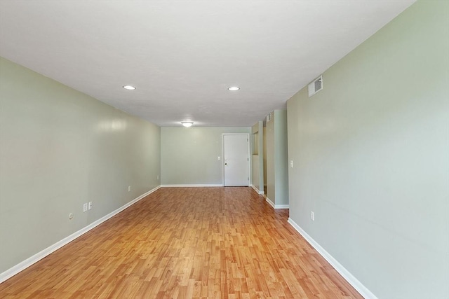 176 Maple Ave Unit 5-5, Rutland, MA 01543 - unfurnished room featuring light wood-type flooring and recessed lighting
